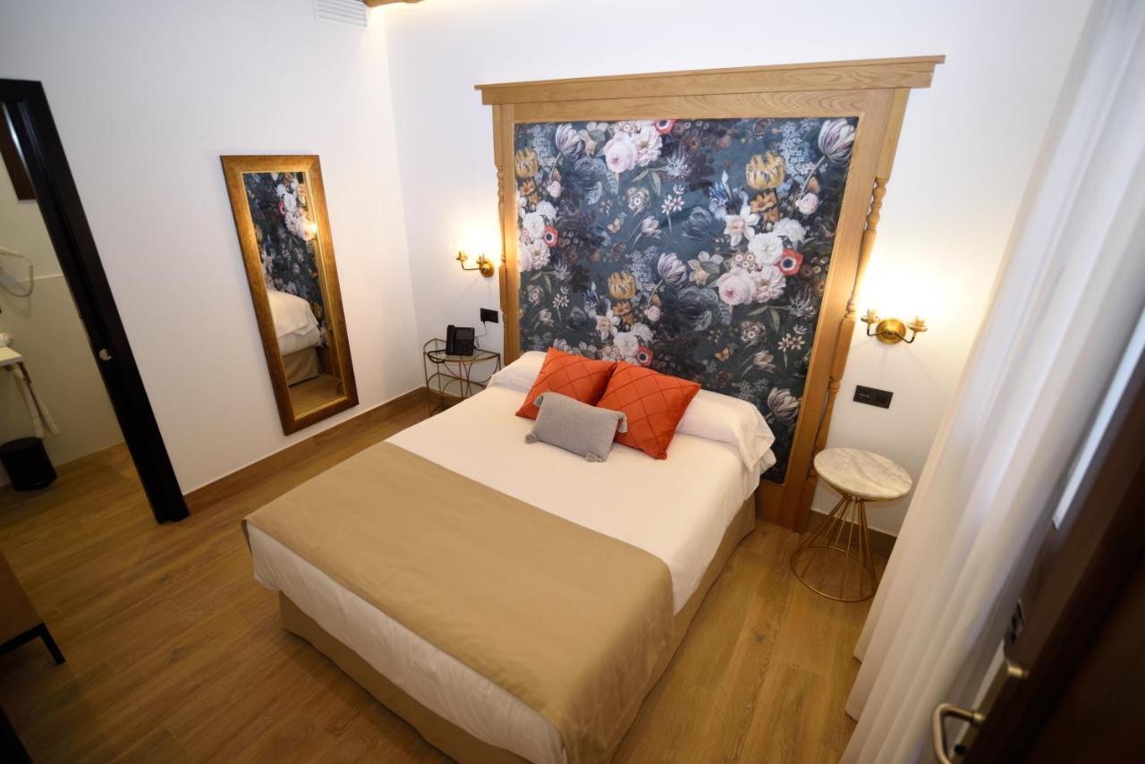 Hostal Rural Santa Habitaciones Aldea DЭль-Росио Экстерьер фото